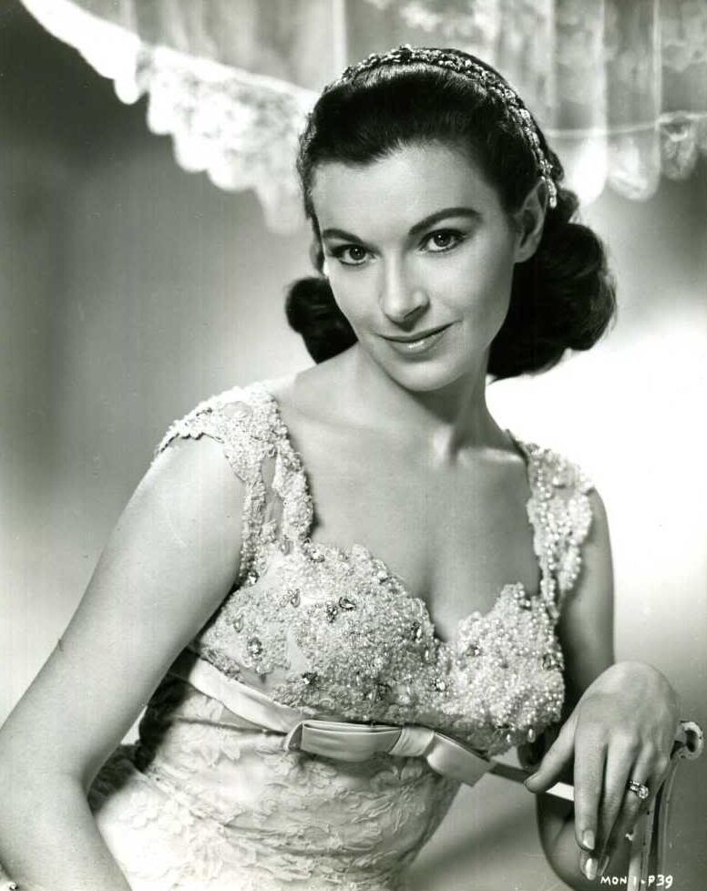 Maureen Connell