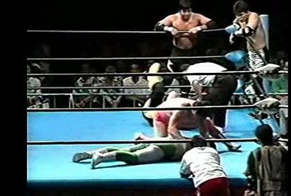 Mitsuharu Misawa, Kenta Kobashi & Jun Akiyama vs. Toshiaki Kawada, Tsuyoshi Kikuchi & Yoshinari Ogawa (1995/07/08)