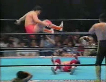 Mitsuharu Misawa, Kenta Kobashi, & Tsuyoshi Kikuchi vs. Toshiaki Kawada, Akira Taue, & Yoshinari Ogawa (6/3/93)