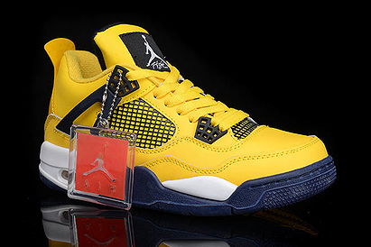 Nike Basketball Shoes: 