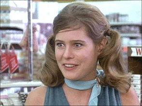 Sarah Holcomb pictures and photos