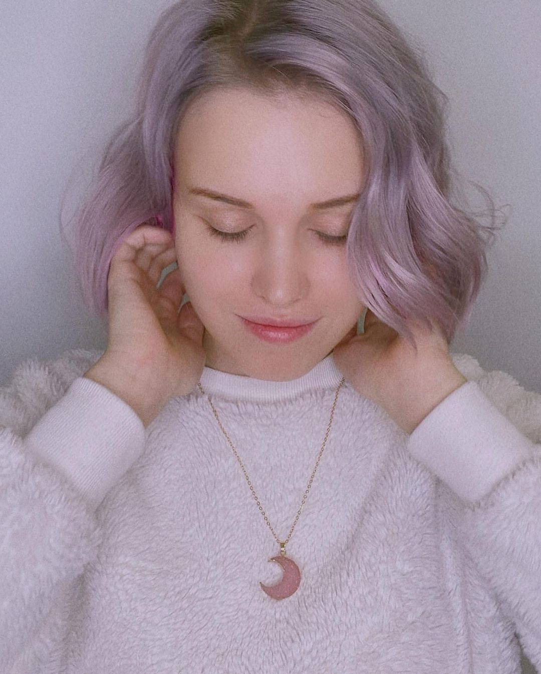 Sasha Holland (model)