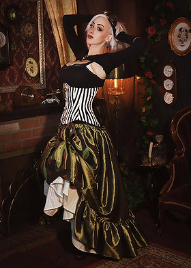Elle Mechanika