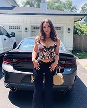 Nikki Woods pictures and photos