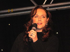 Suanne Braun pictures and photos