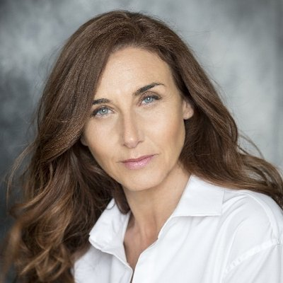 Mona Martínez