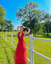 Faye Miah pictures and photos