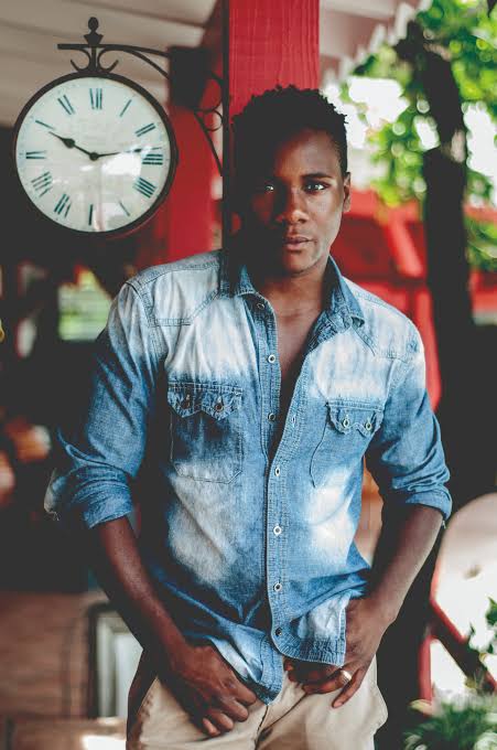 Tobi Bakare