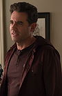 Jim Paxton (Bobby Cannavale)