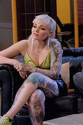 Holli Marie pictures and photos