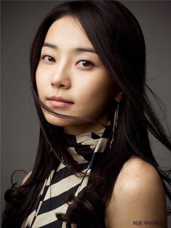 Se-na Lee