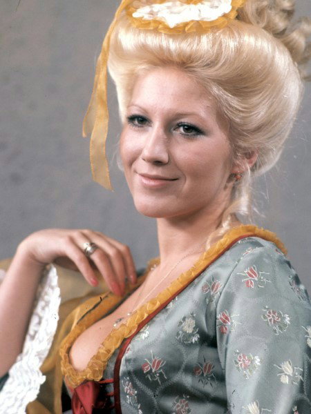 Emilia Krakowska