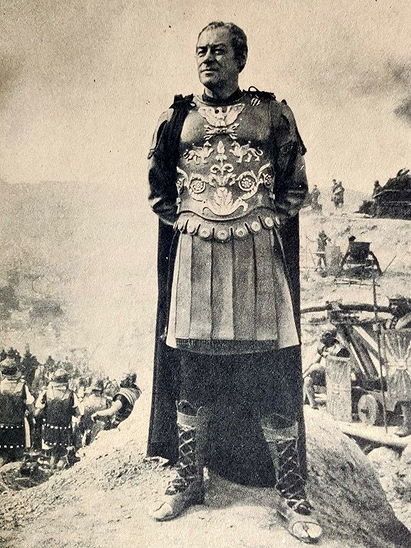 Julius Caesar (Rex Harrison)