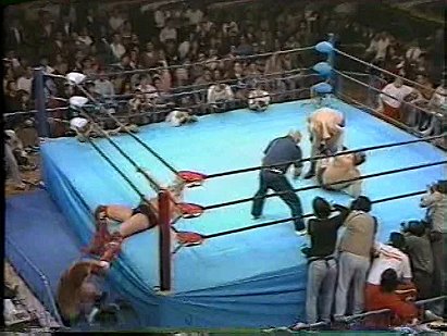 Dan Spivey & Stan Hansen vs. Dory Funk Jr. & Terry Funk (1990/11/15)