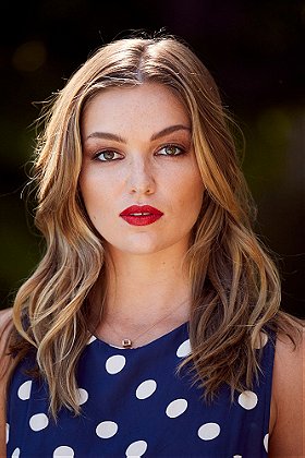 Simmons lilly Lili Simmons