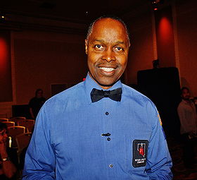 Kenny Bayless