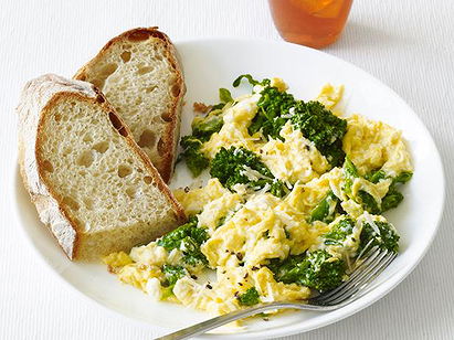 Omlet sa lukom