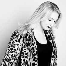Sophie Buddle pictures and photos