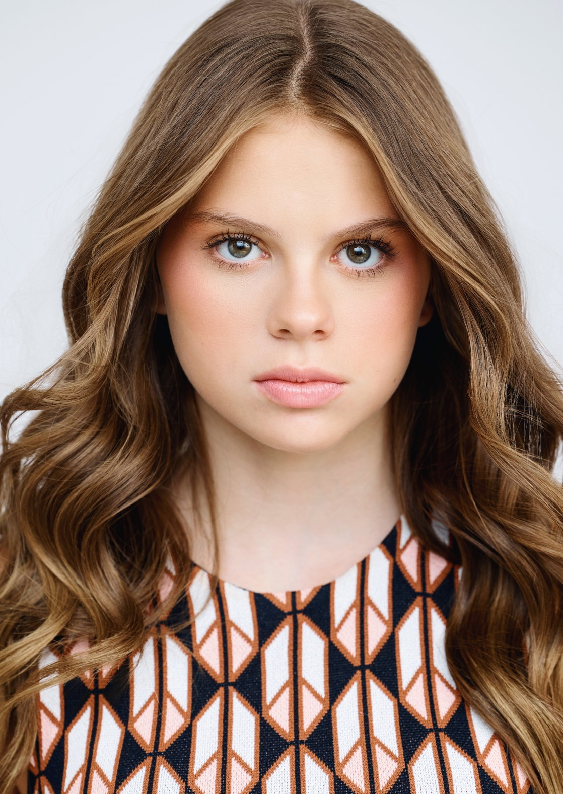 Scarlett Fernandez
