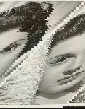 Doretta Morrow