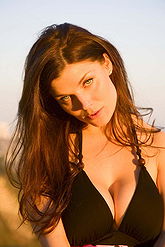 Cristy Thom pictures and photos