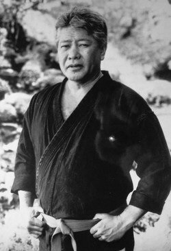 Danny Kamekona