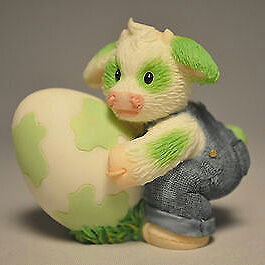Mary's Moo Moos - Cow With Green Egg