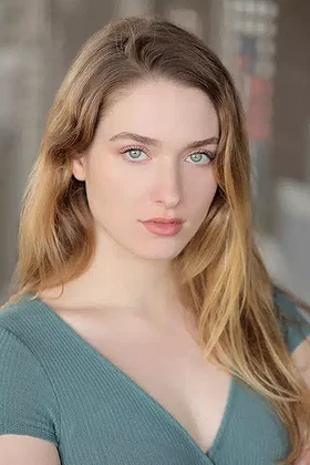 Anabella Raye