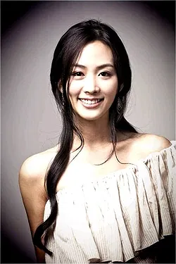 Hwang In Young