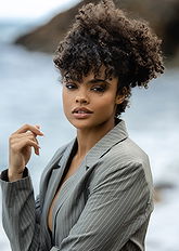 Caitlyn Mwenifumbo pictures and photos