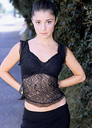Shiri Appleby