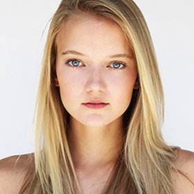 Anna Fischer model
