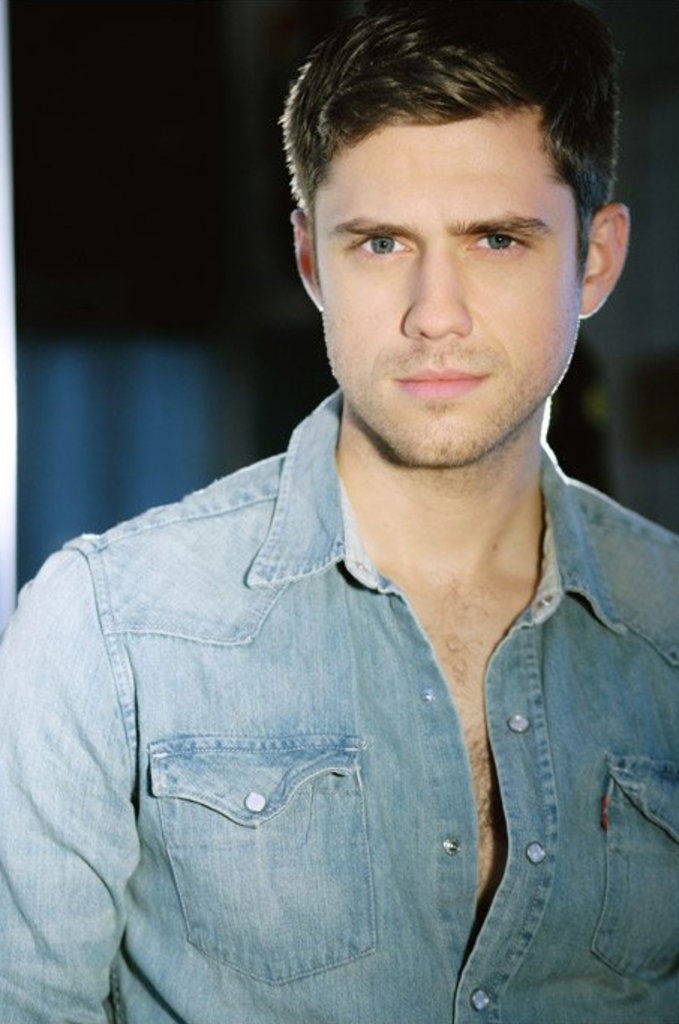 Aaron Tveit