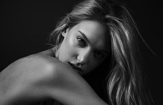 Caroline Lowe pictures and photos