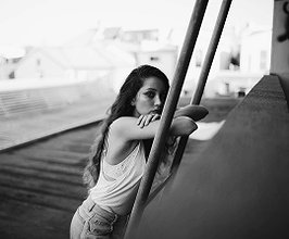 Melanie Jarnson pictures and photos