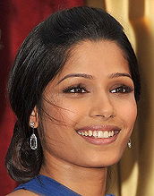 Freida Pinto: Louis Vuitton True Blue: Photo 2271961