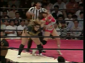 Etsuko Mita, Mima Shimoda & Akira Hokuto vs. Bull Nakano, Yumiko Hotta & Shizuka Minami 