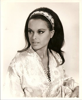 Aliza Gur