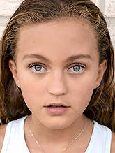 Summer Robertson pictures and photos