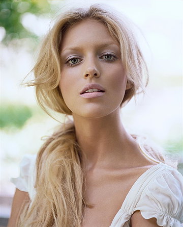 Anja Rubik