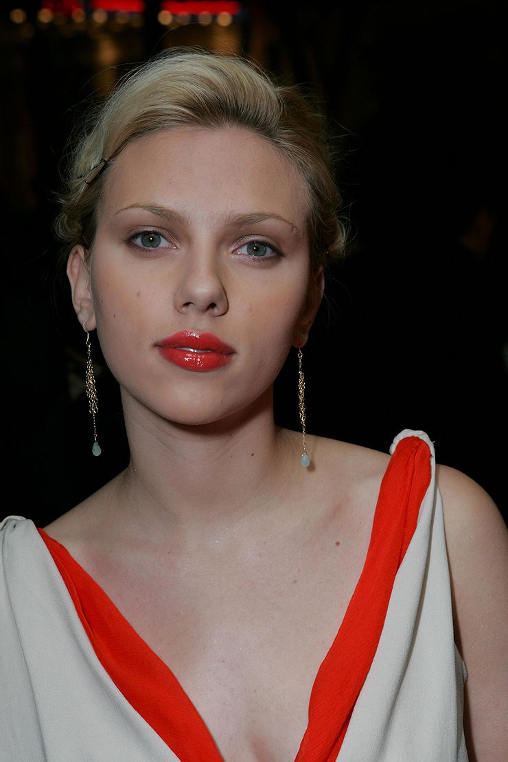 Scarlett Johansson Scarlett Johansson