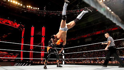 Damien Mizdow vs. Stardust (WWE, Raw 03/30/15)