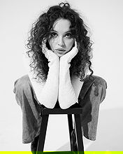 Isabella Briggs pictures and photos