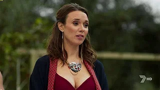 Anna Jullienne pictures and photos