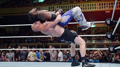 Kofi Kingston vs. Brock Lesnar (WWE, Beast in the East)