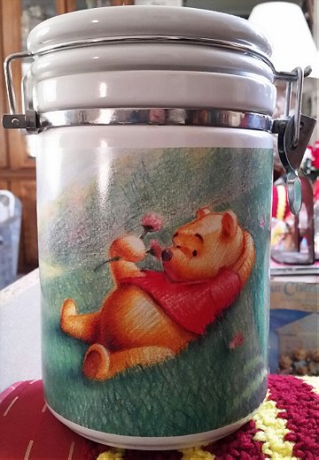Winnie The Pooh 8" Canister with Locking Lid