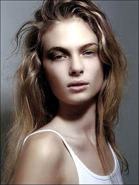 Julie De Gouy
