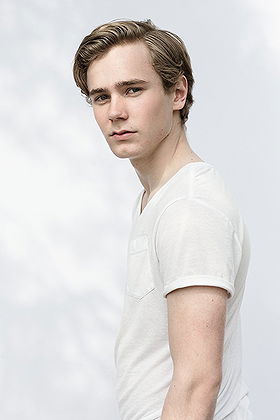 Tarjei Sandvik Moe