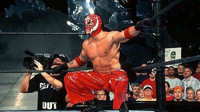 Rey Mysterio vs. Chavo Guerrero (WWE, 07/25/02)