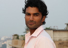 Sendhil Ramamurthy